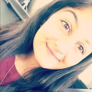 Meet your Posher, Rhea